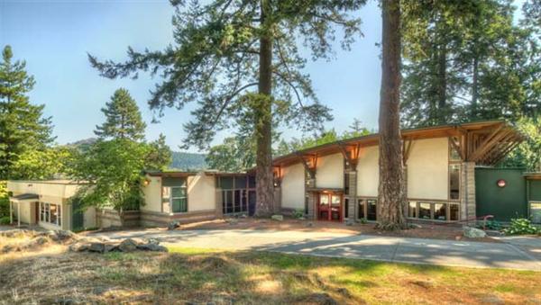 St. Margaret's School